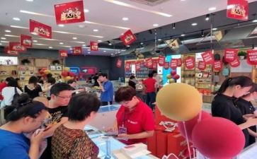 2024年商场导购工作总结推荐8篇