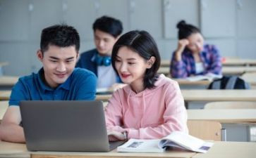 感恩大学老师的作文5篇