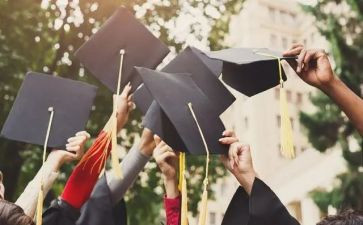 大学给大一的演讲稿7篇