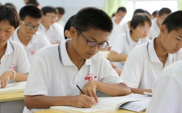高一的我的生活作文7篇