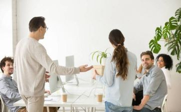 企业老员工述职报告范文7篇