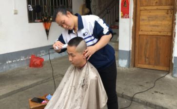 理发馆转让合同5篇