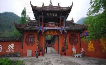围绕庙的作文最新5篇