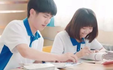 被同桌插800字作文8篇