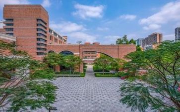 学校领导述职报告范文8篇