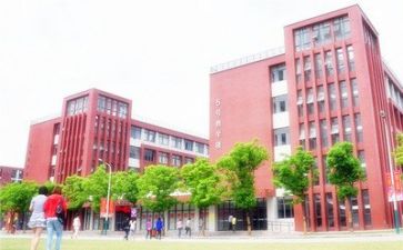 进学校演讲稿8篇