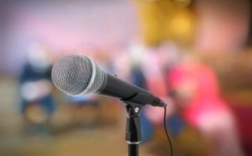 战旗下演讲稿8篇
