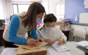 中二述职报告范文精选8篇